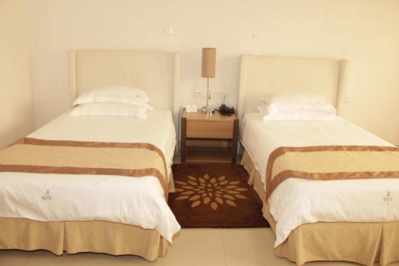 Hotel Victoria Garden Camama Room photo